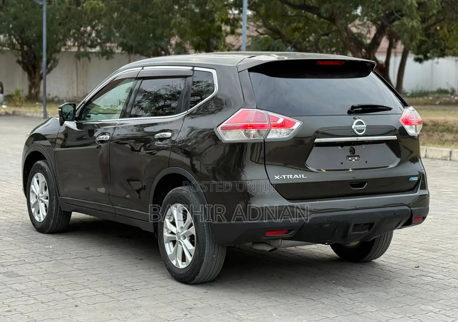 Nissan X-Trail 2.0 Petrol FWD 2014 Green