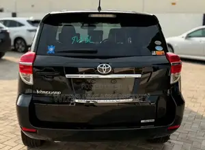 Toyota Vanguard 2012 Burgundy