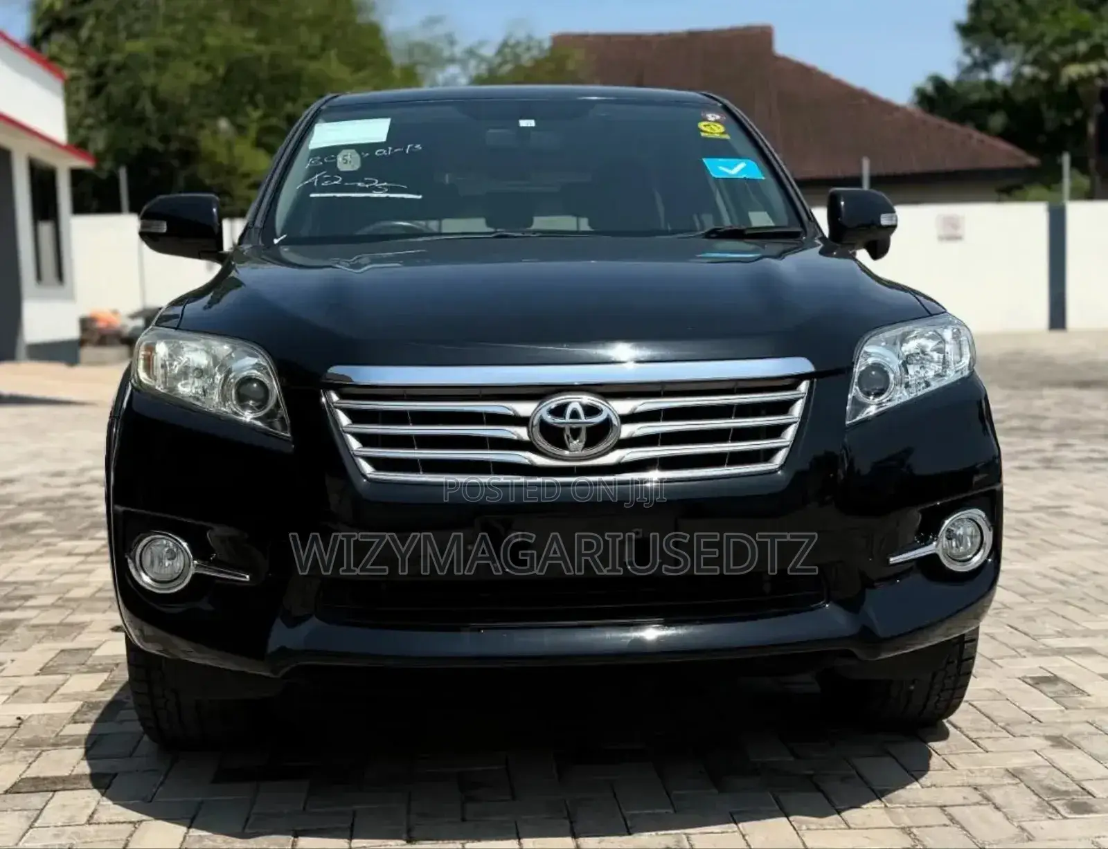 Toyota Vanguard 2012 Burgundy