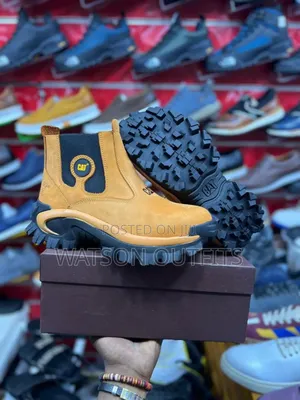 Steel Toe Boots or Buti Official Zenye Chuma Mbele