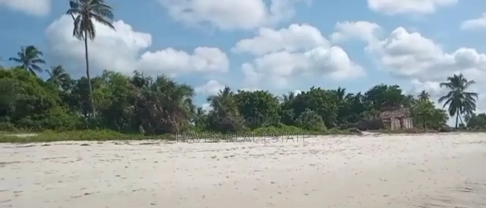 Beach Plot for Sale at Pangani Tanga