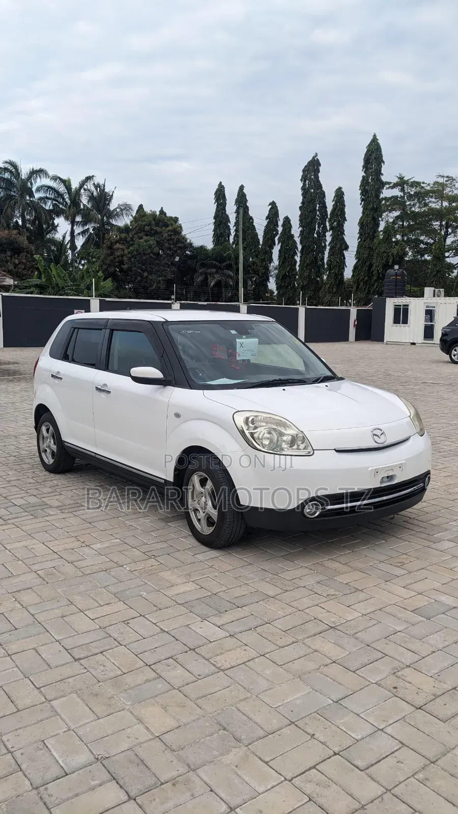 Mazda Verisa 2012 White