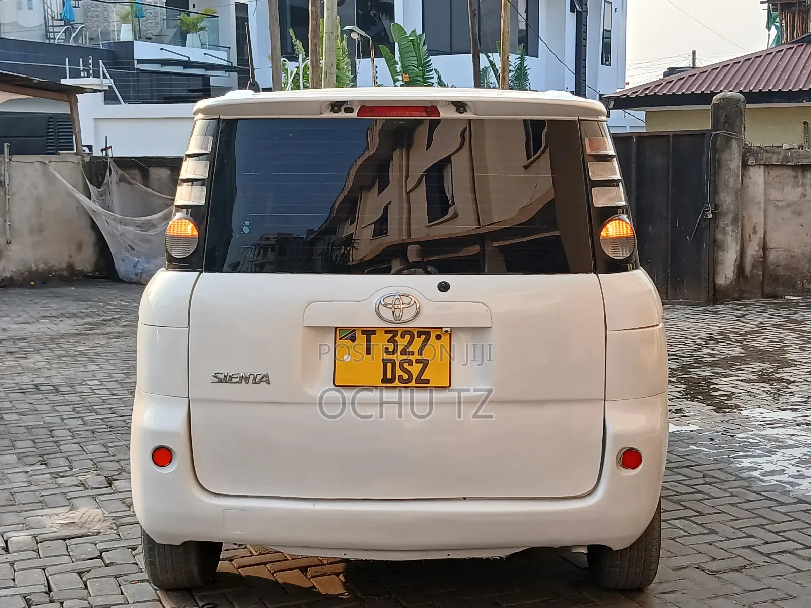 Toyota Sienta 2005 White