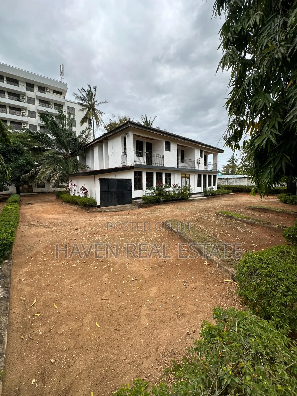 6bdrm House in Mikocheni for rent