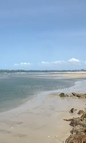 8bdrm House in Mbezi Beach for sale