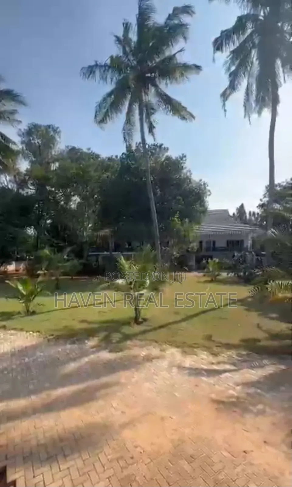 8bdrm House in Mbezi Beach for sale