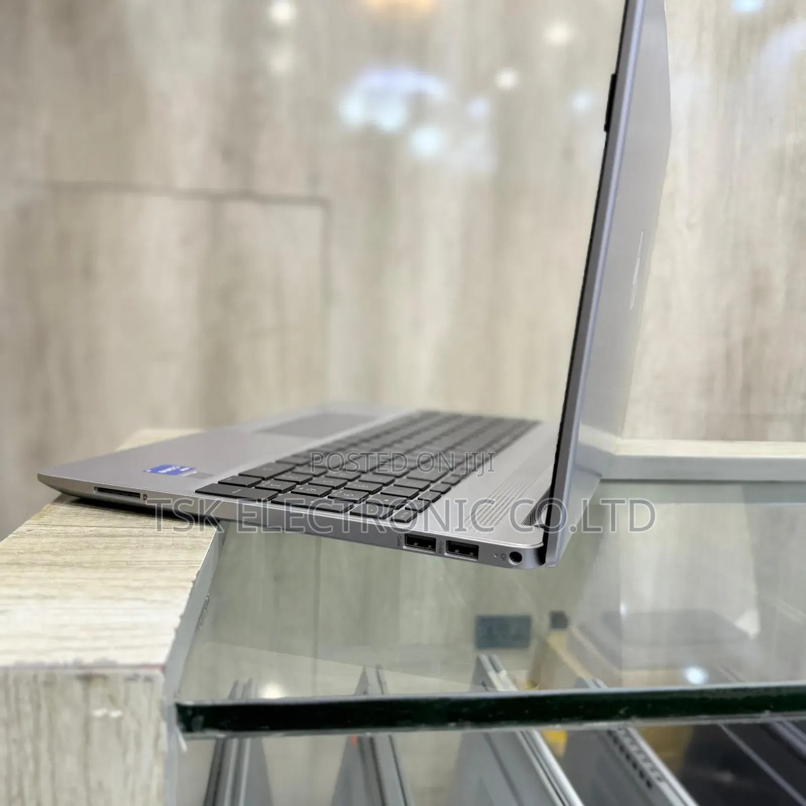 New Laptop HP 16GB Intel Core I7 SSD 512GB