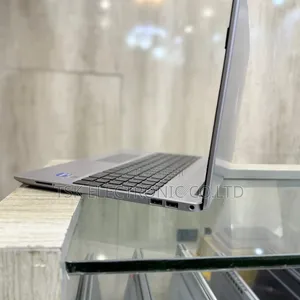 New Laptop HP 16GB Intel Core I7 SSD 512GB