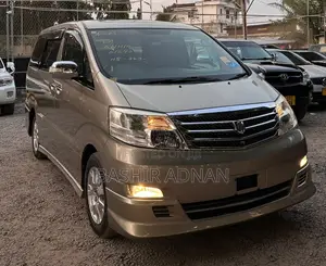 Toyota Alphard 2.4 Petrol FWD 2007 Gold