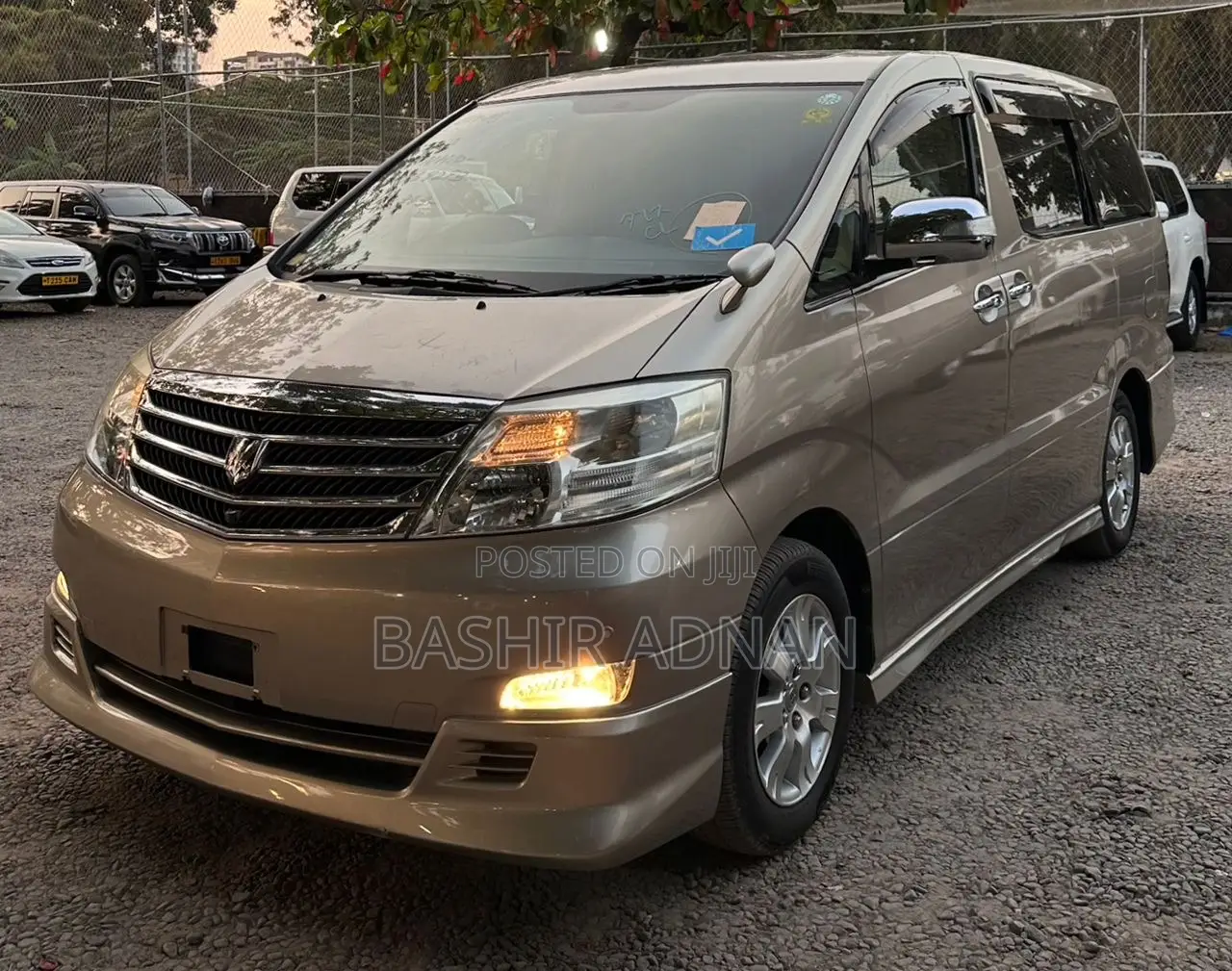 Toyota Alphard 2.4 Petrol FWD 2007 Gold