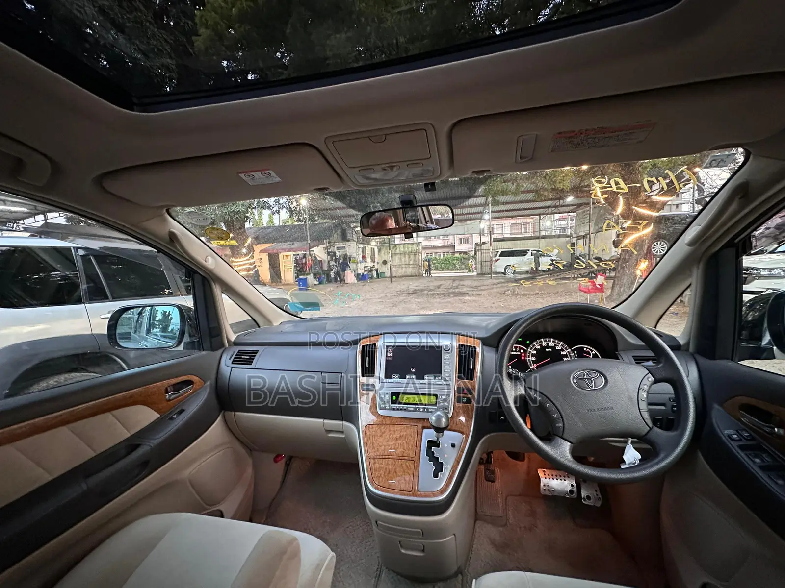 Toyota Alphard 2.4 Petrol FWD 2007 Gold