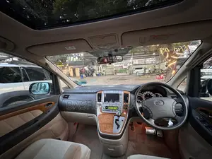 Toyota Alphard 2.4 Petrol FWD 2007 Gold