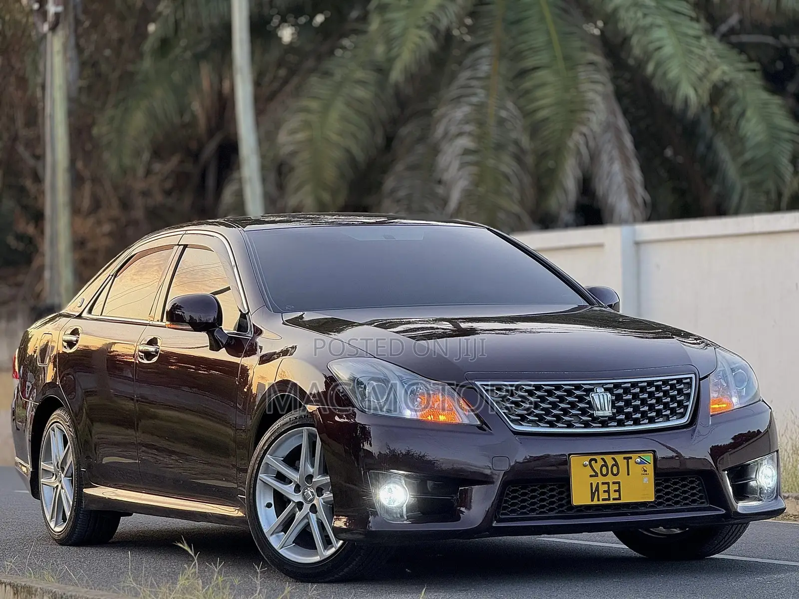Toyota Crown 2012 Burgundy