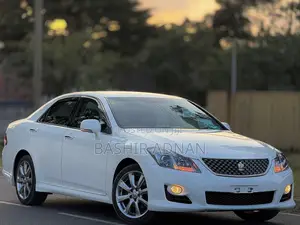 Toyota Crown 2009 White