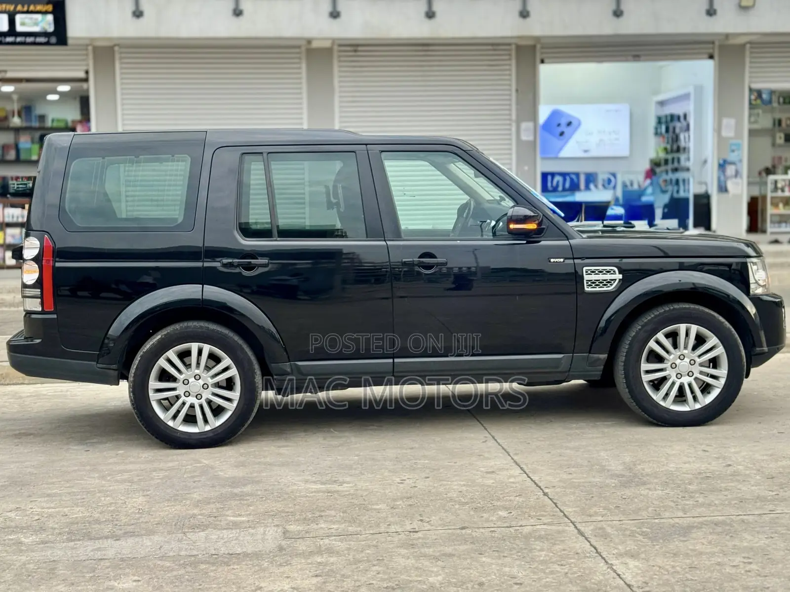 Land Rover Discovery 2016 Black