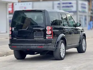 Land Rover Discovery 2016 Black