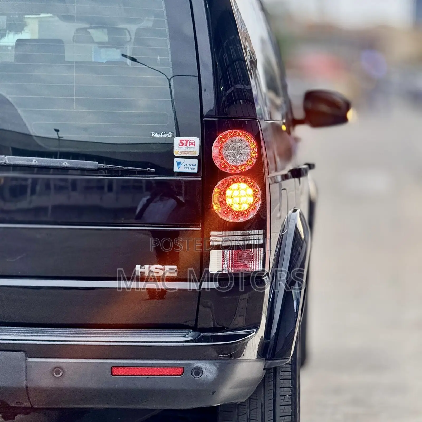 Land Rover Discovery 2016 Black