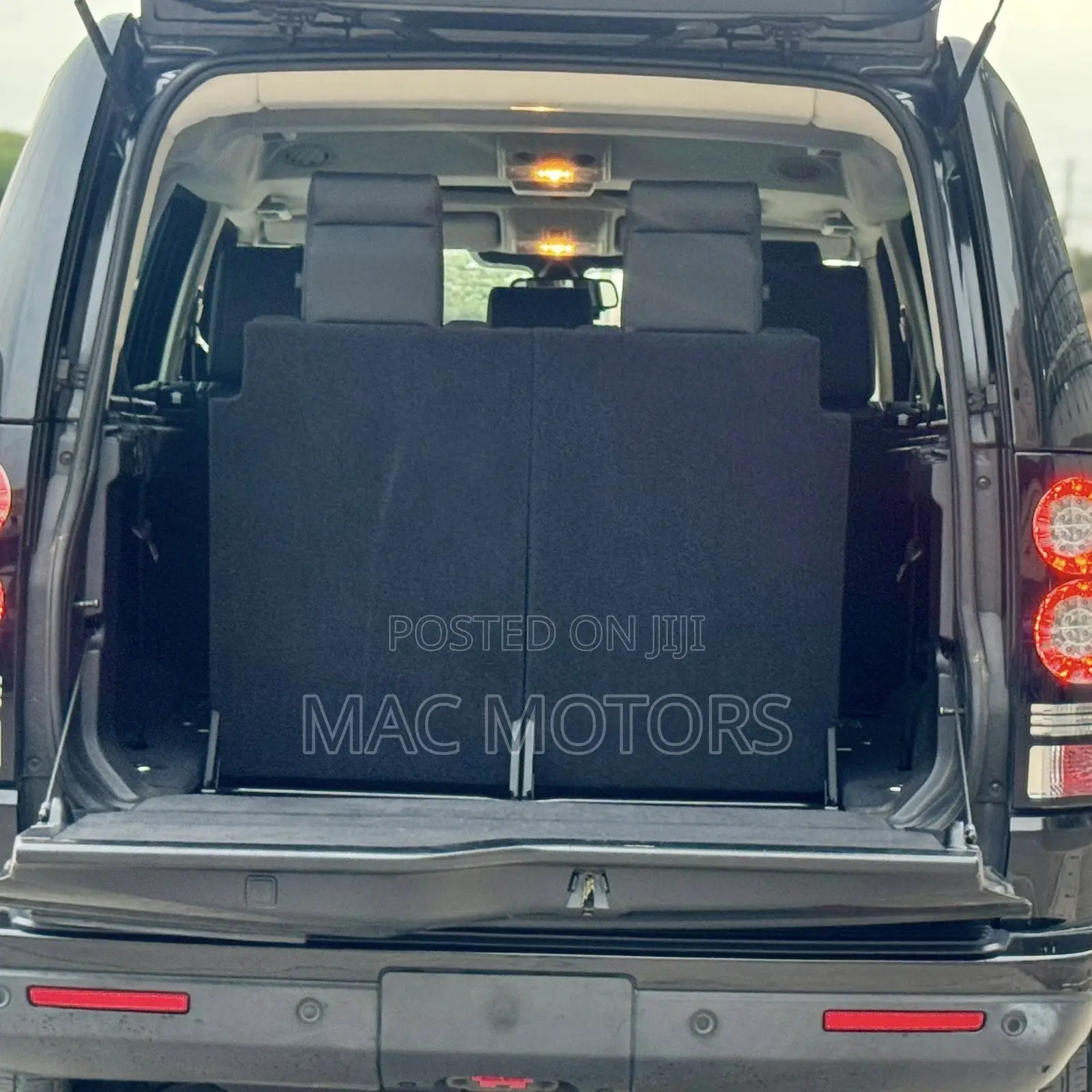 Land Rover Discovery 2016 Black