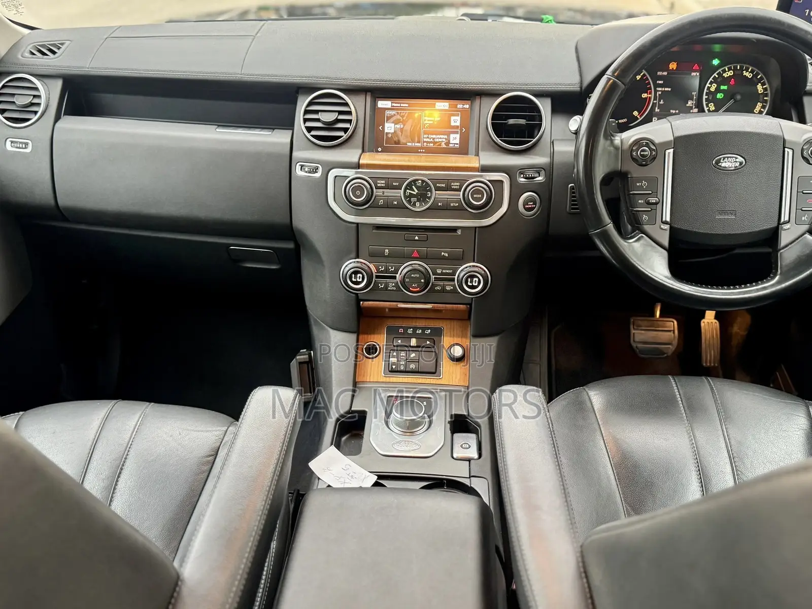 Land Rover Discovery 2016 Black