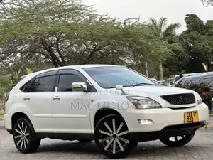 Toyota Harrier 2005 White