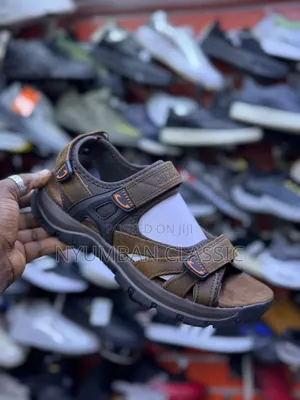 Cakki Leather Sandals