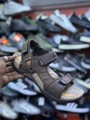 Cakki Leather Sandals