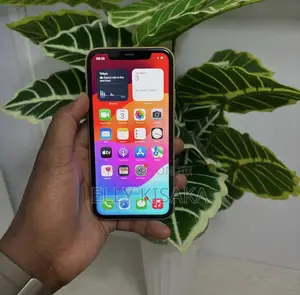 Apple iPhone 11 64 GB Yellow