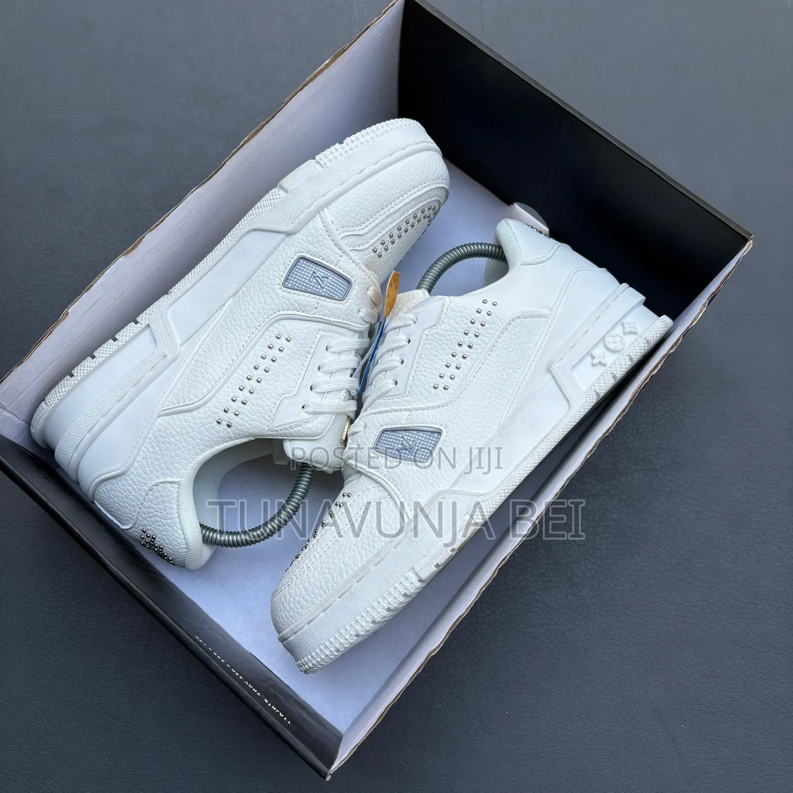 Lv 2025 Sneakers