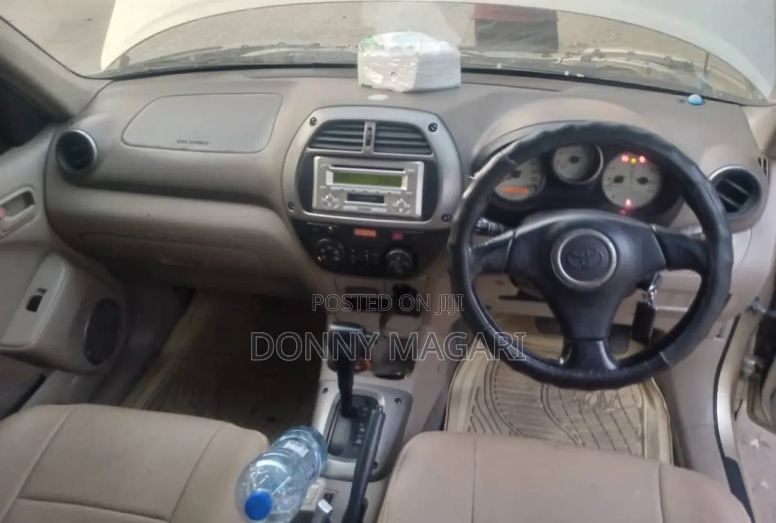 Toyota RAV4 2005 Gold