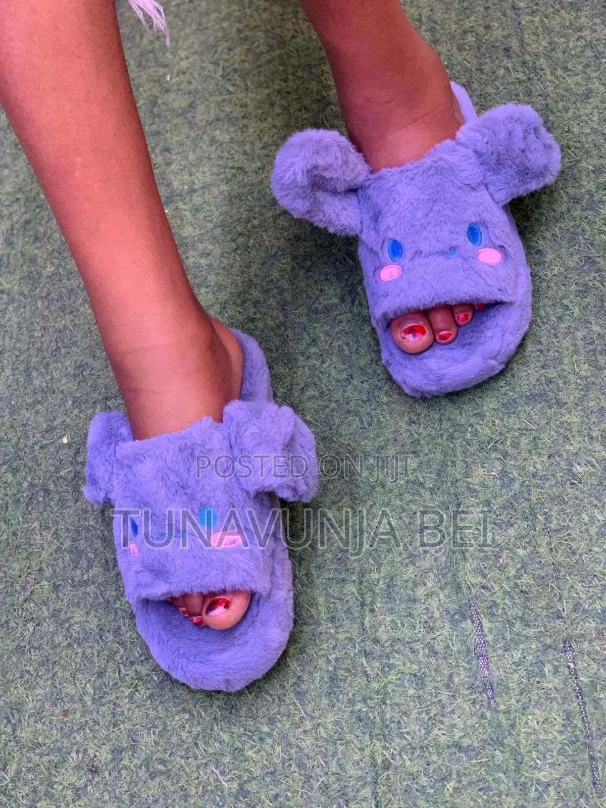 Vinyau Sandals