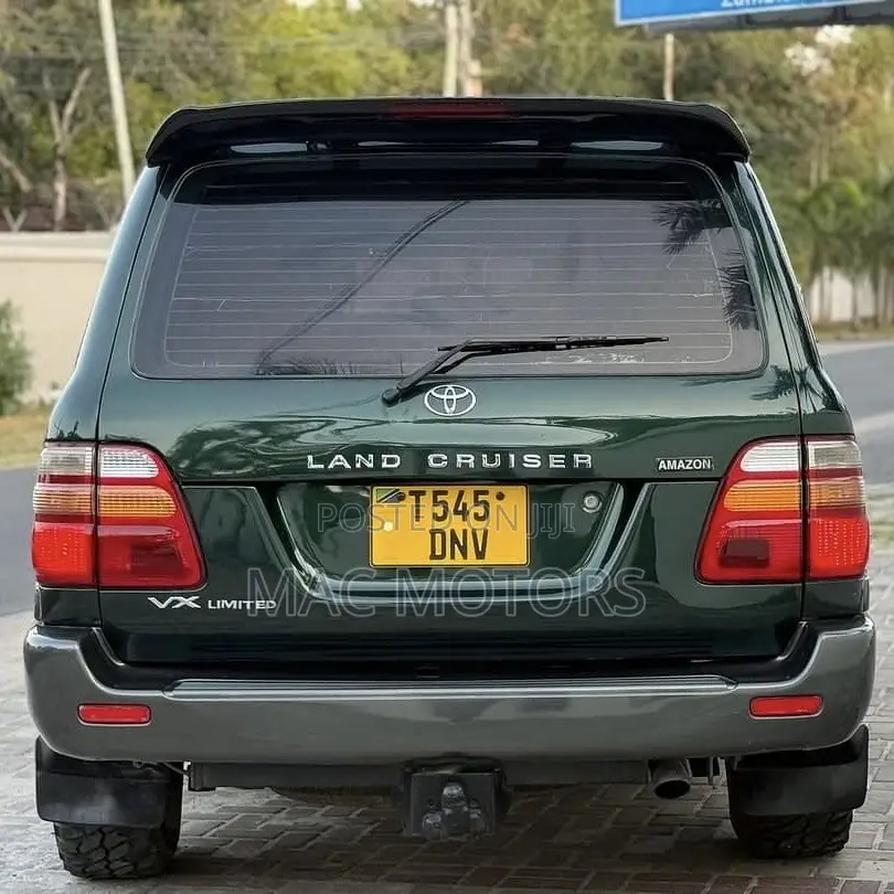 Toyota Land Cruiser 2004 Green