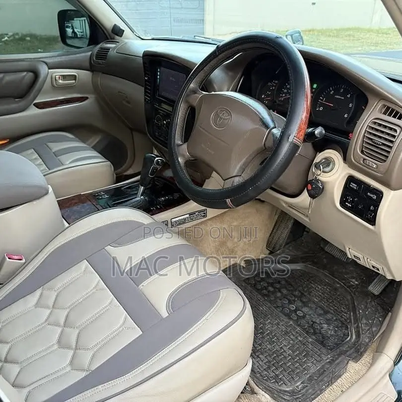 Toyota Land Cruiser 2004 Green