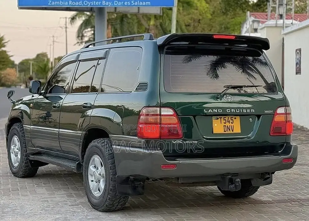 Toyota Land Cruiser 2004 Green