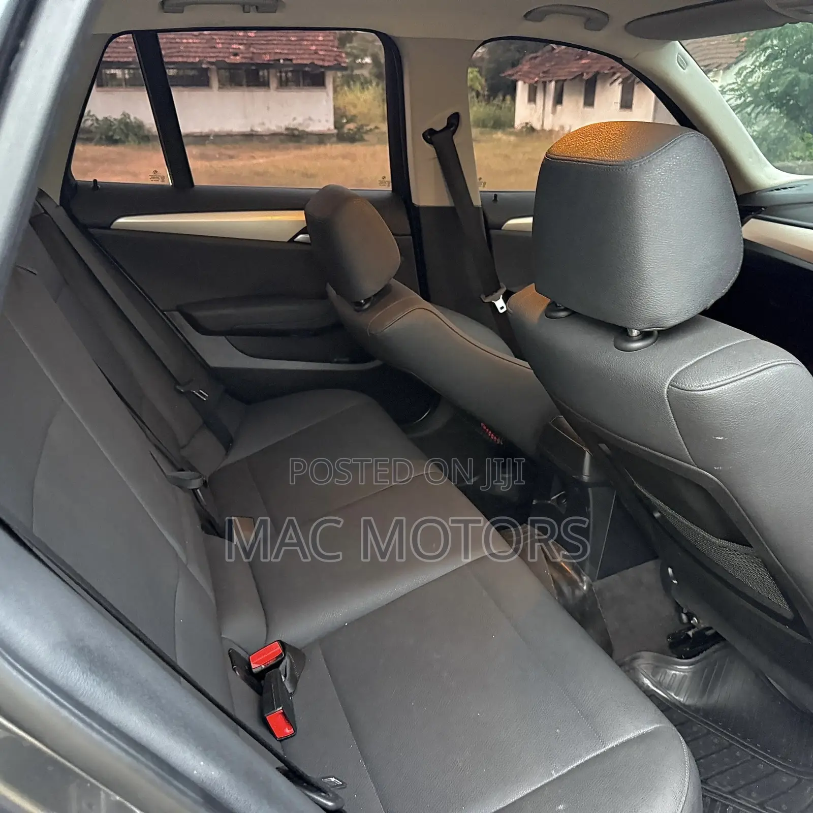 BMW X1 sDrive28i 4dr SUV (2.0L 4cyl Turbo 8A) 2014 Gray