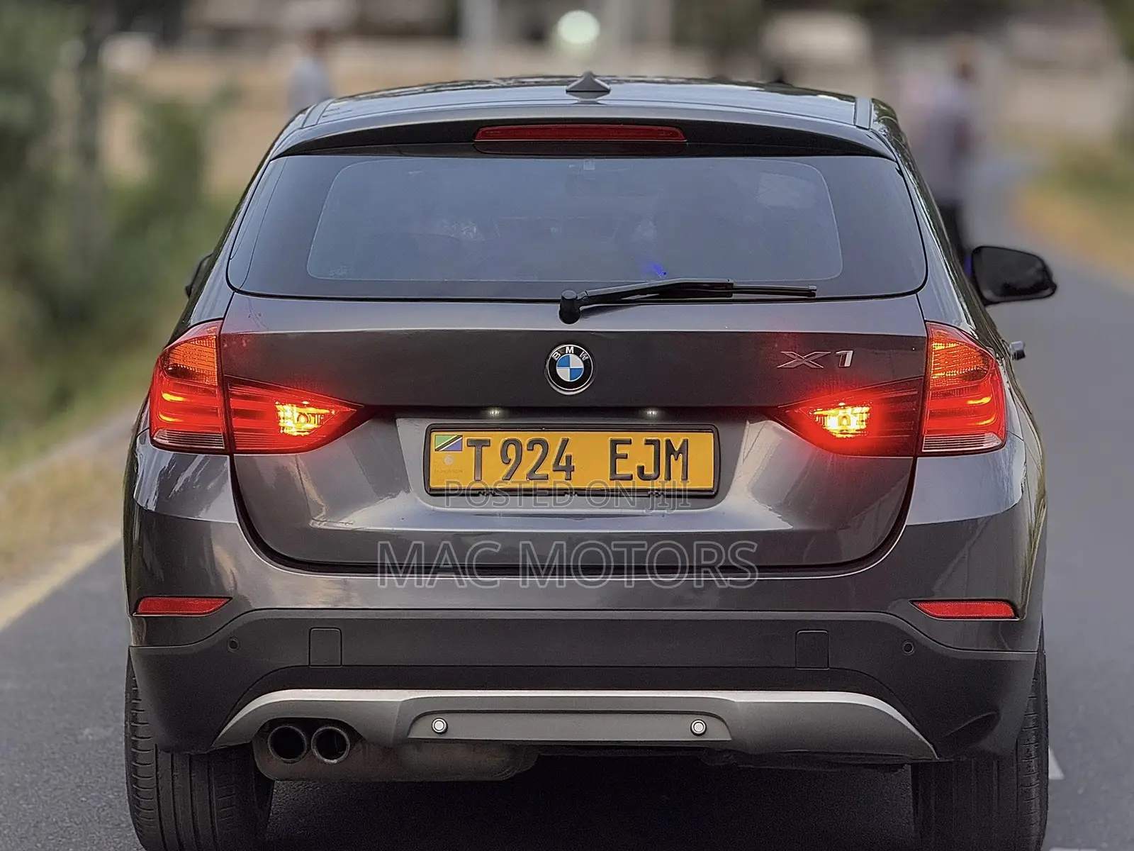 BMW X1 sDrive28i 4dr SUV (2.0L 4cyl Turbo 8A) 2014 Gray