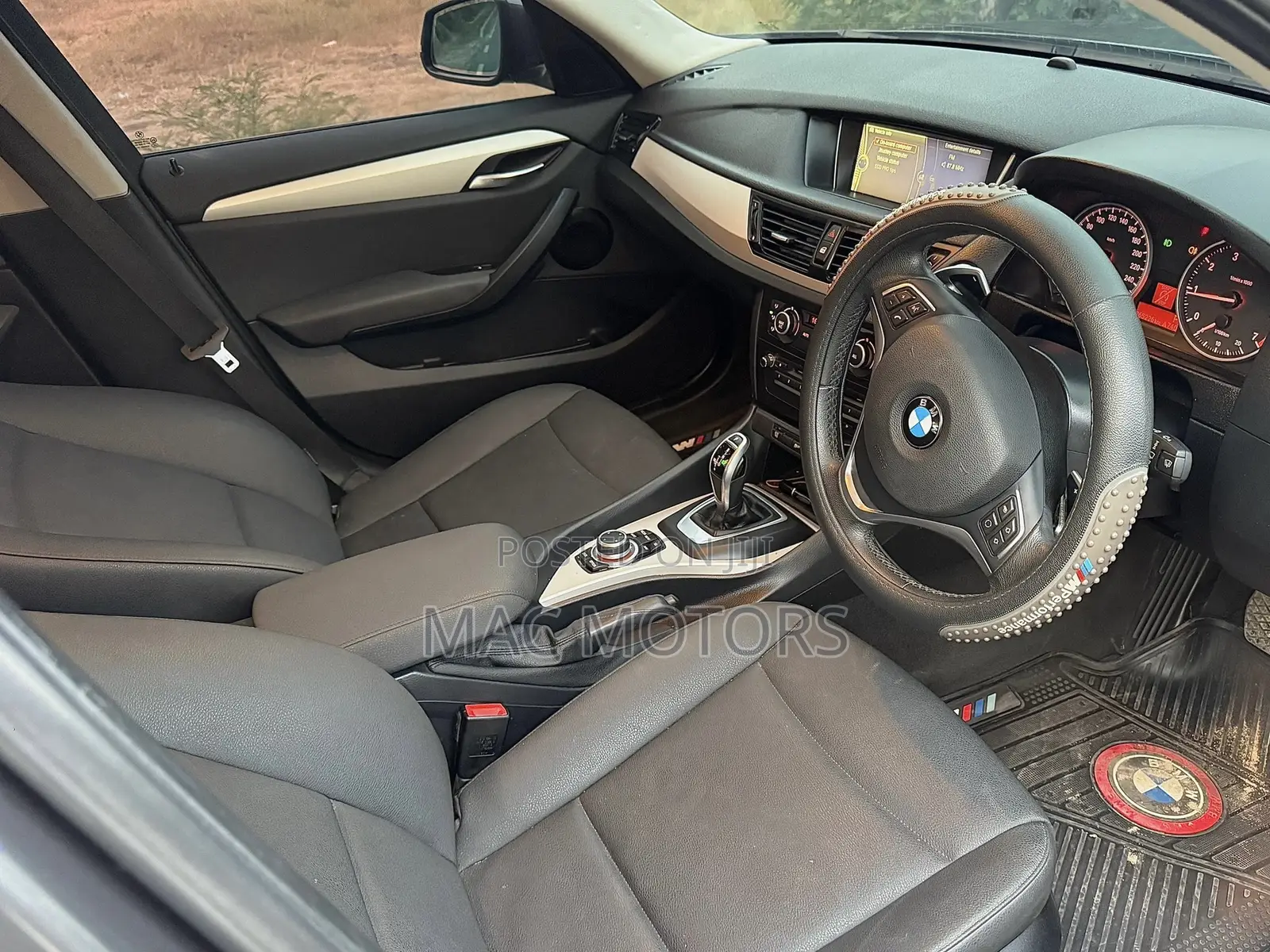 BMW X1 sDrive28i 4dr SUV (2.0L 4cyl Turbo 8A) 2014 Gray
