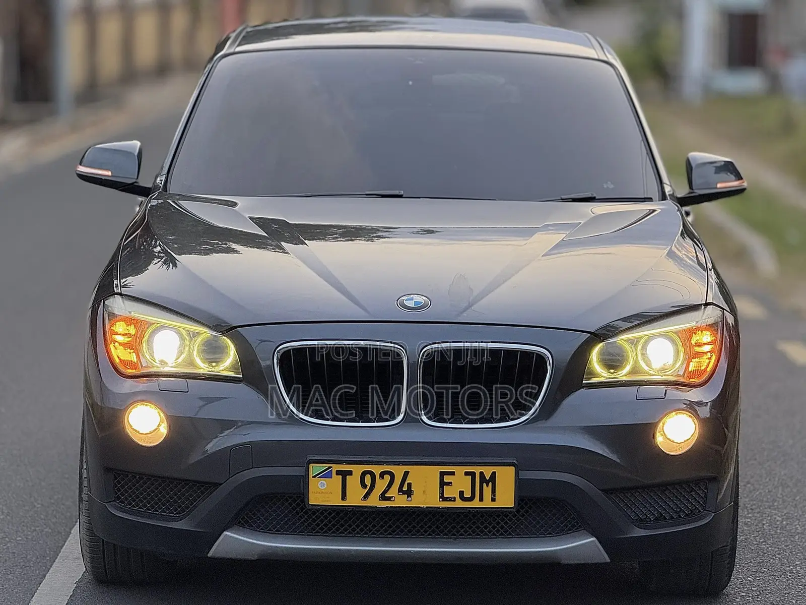 BMW X1 sDrive28i 4dr SUV (2.0L 4cyl Turbo 8A) 2014 Gray