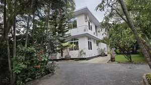 Furnished 5bdrm Mansion in Mikocheni B for sale