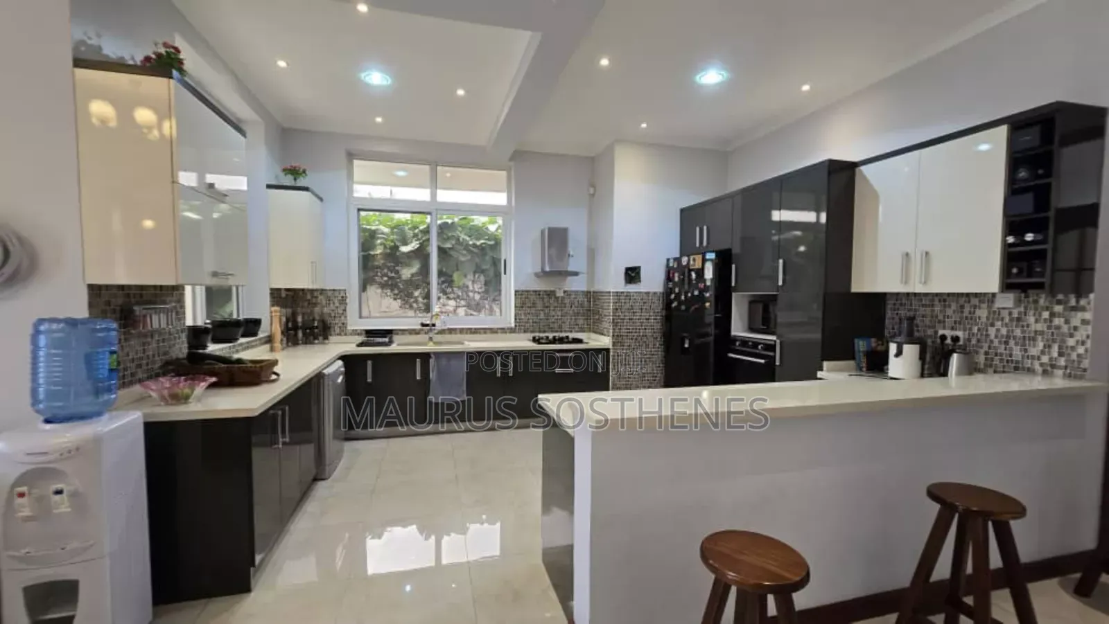 Furnished 5bdrm Mansion in Mikocheni B for sale