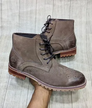 Buti Very Fashional or Boots Smart