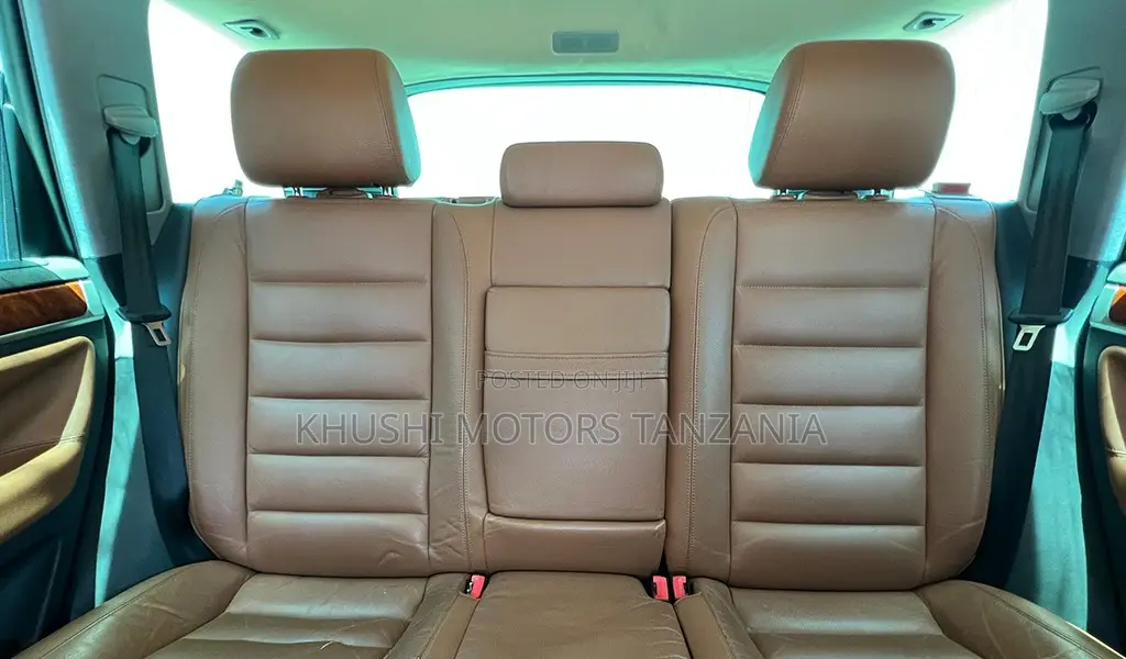 Volkswagen Touareg 2006 Black
