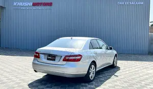 Mercedes-Benz E250 2009 Silver