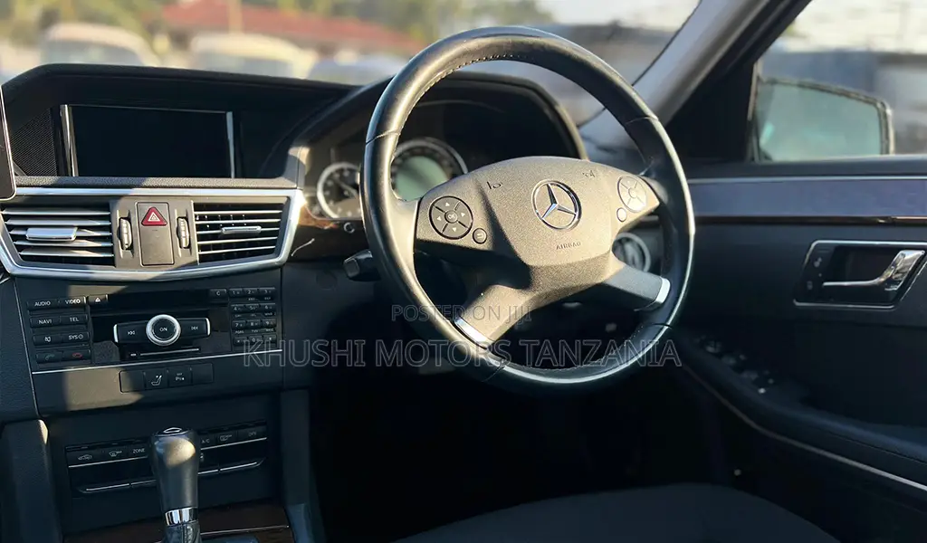 Mercedes-Benz E250 2010 Black