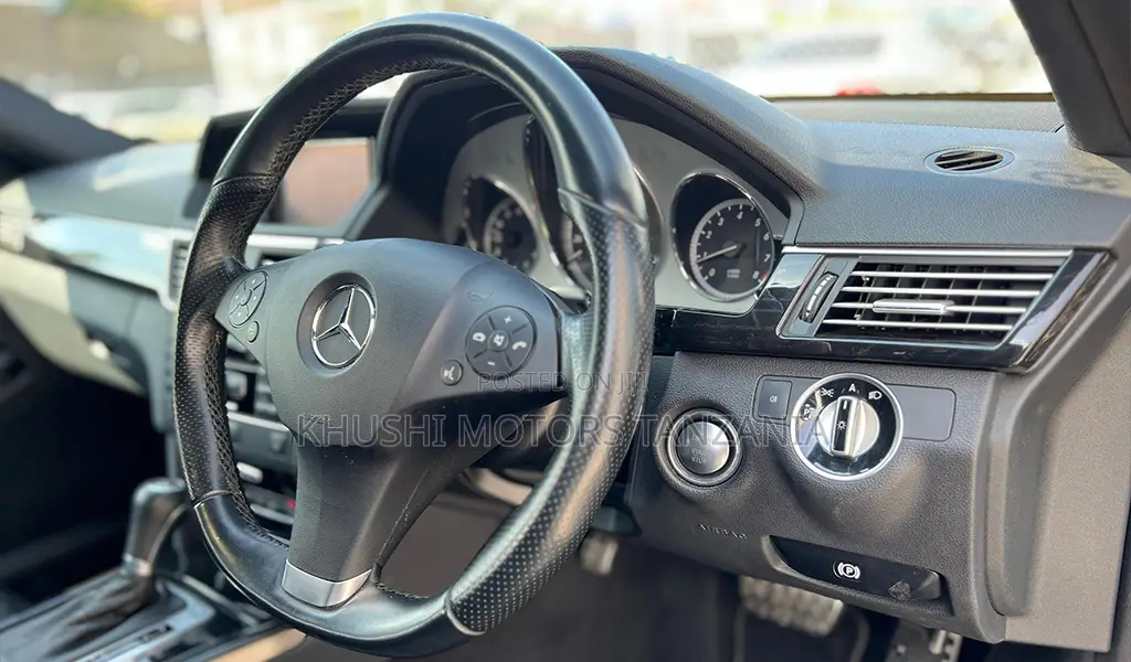 Mercedes-Benz E250 2010 Black