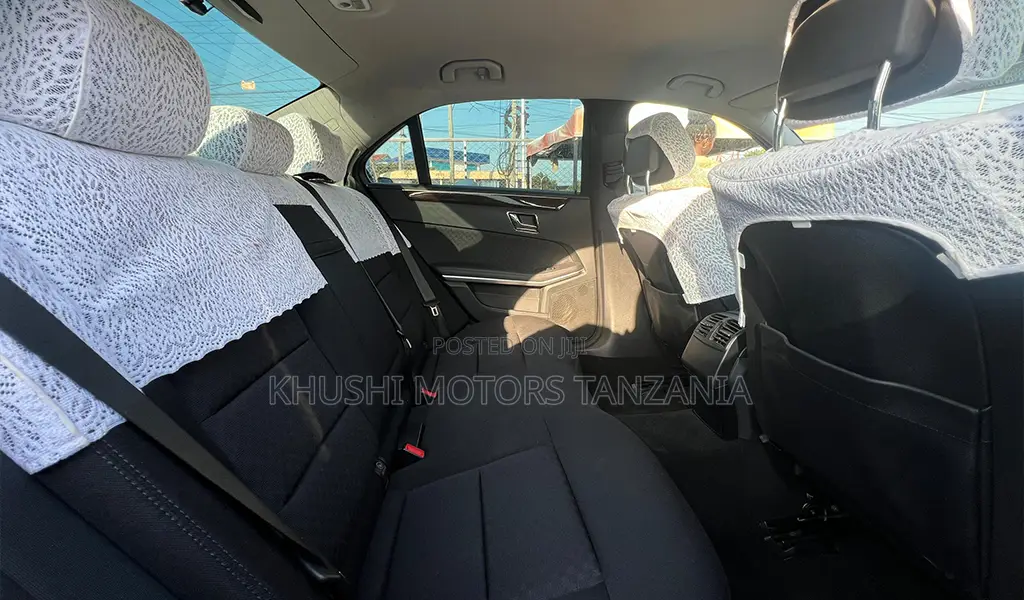 Mercedes-Benz E250 2010 Black