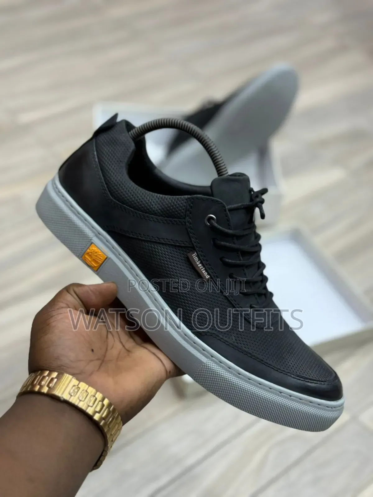 Shoes or Footwears or Viatu Very Official and Viral