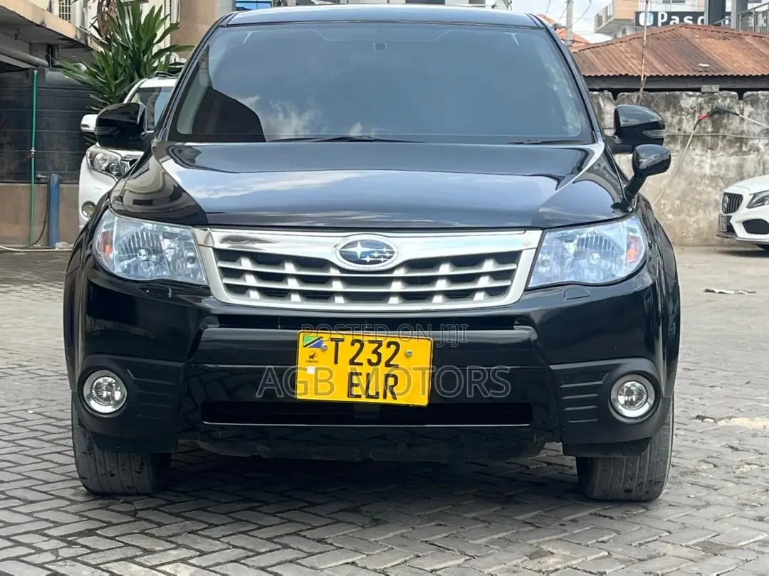 Subaru Forester 2012 Black