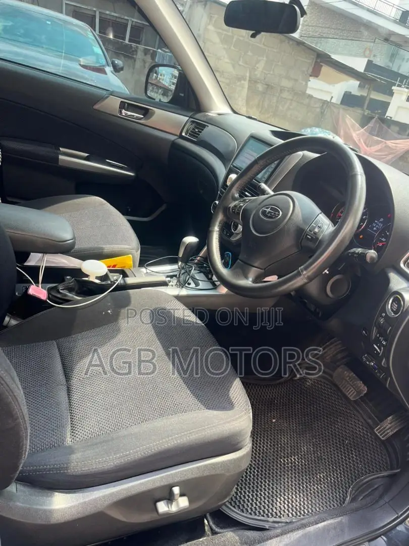 Subaru Forester 2012 Black