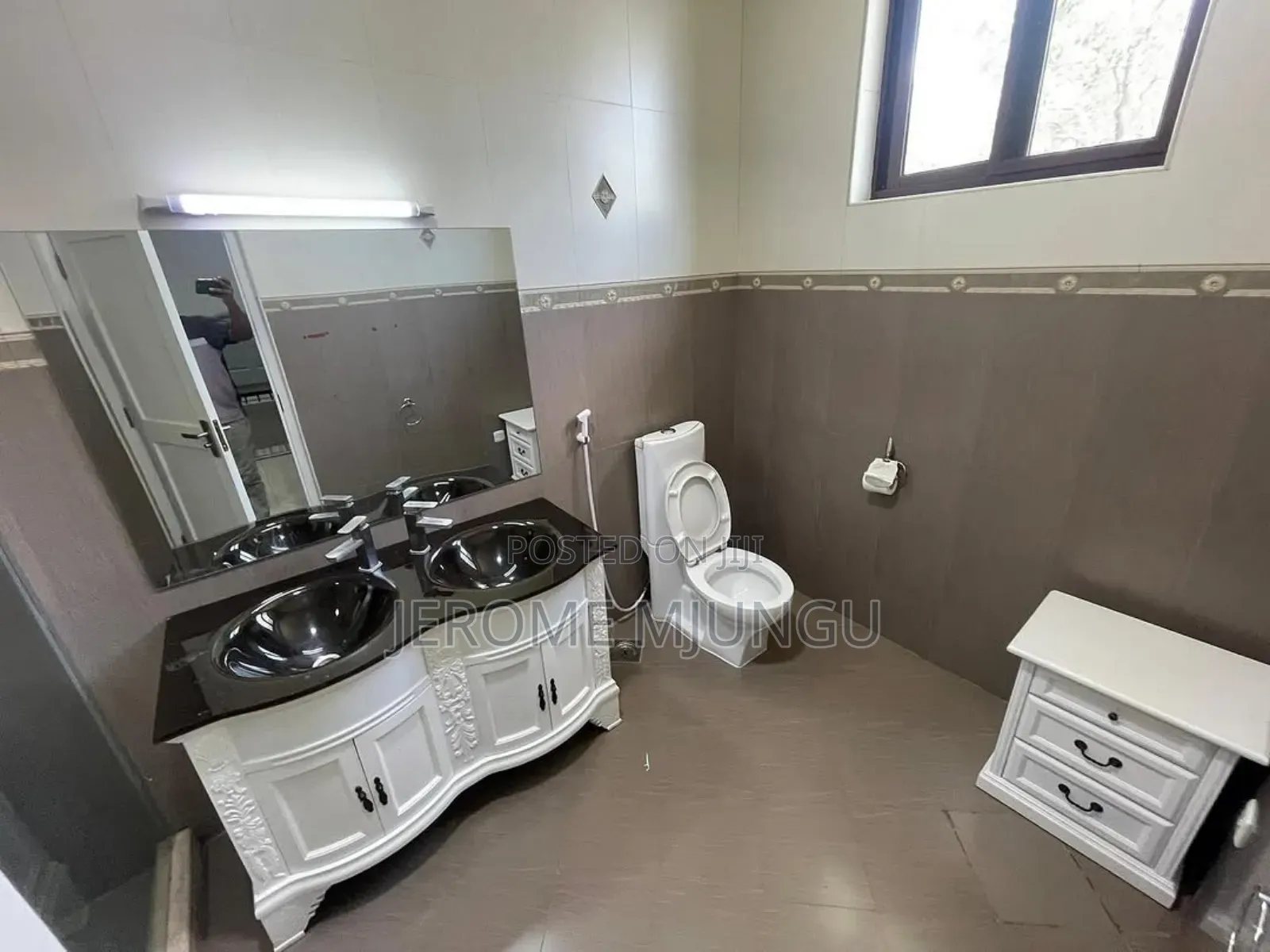 Furnished 4bdrm Villa in Ada Estate for rent