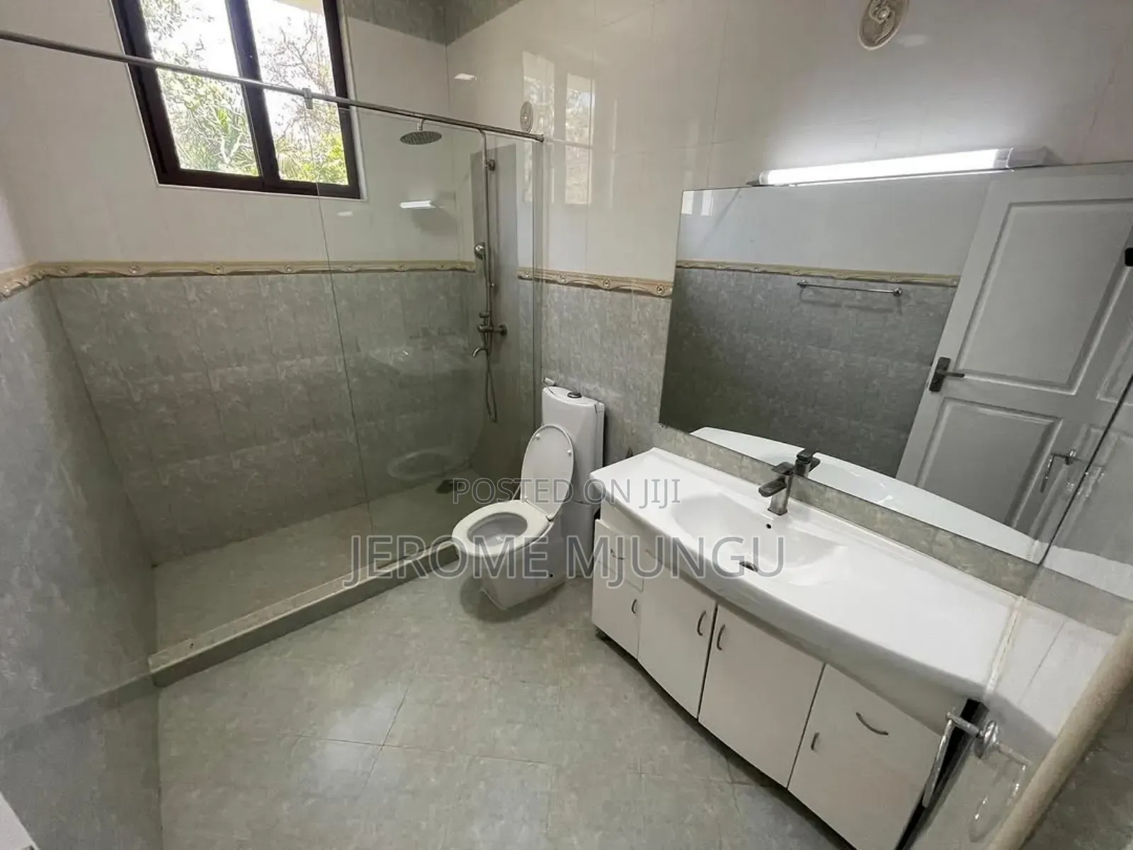 Furnished 4bdrm Villa in Ada Estate for rent
